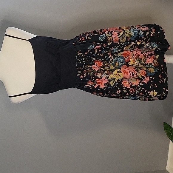 Wet Seal Floral Lined Hidden Back Zip Adjustable Strap Cotton Sundress - Size M - Picture 1 of 12